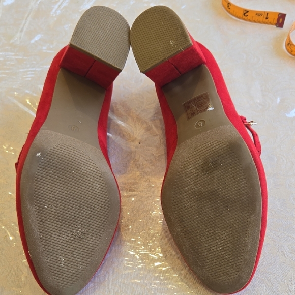 Dream Pairs Vibrant Red T-Strap Flats - Picture 11 of 11